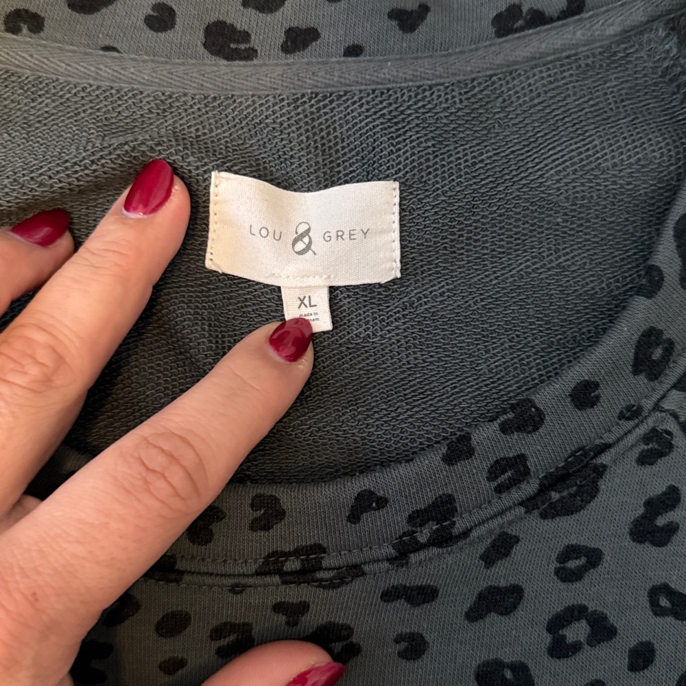 Lou & Grey Green Leopard Print Top - Picture 5 of 5
